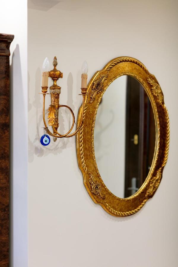 Spacious City Paradise - 3Br Apt In The Heart Of ティラナ エクステリア 写真
