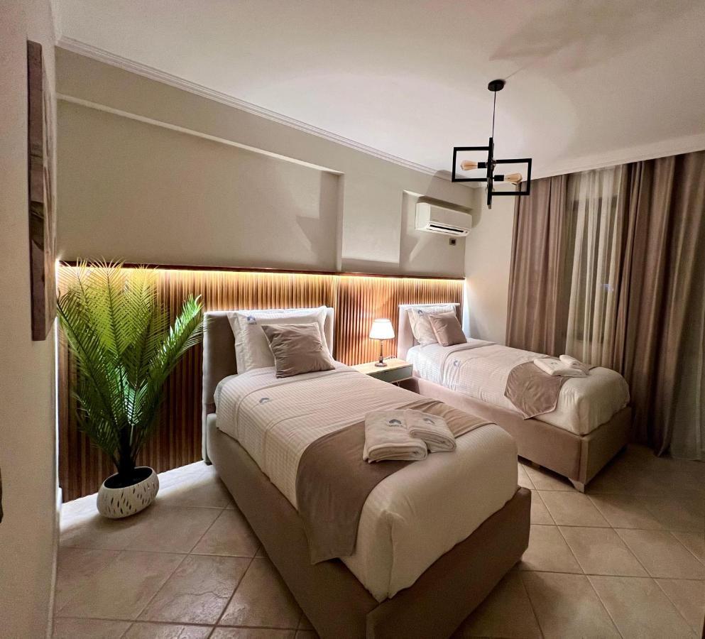 Spacious City Paradise - 3Br Apt In The Heart Of ティラナ エクステリア 写真
